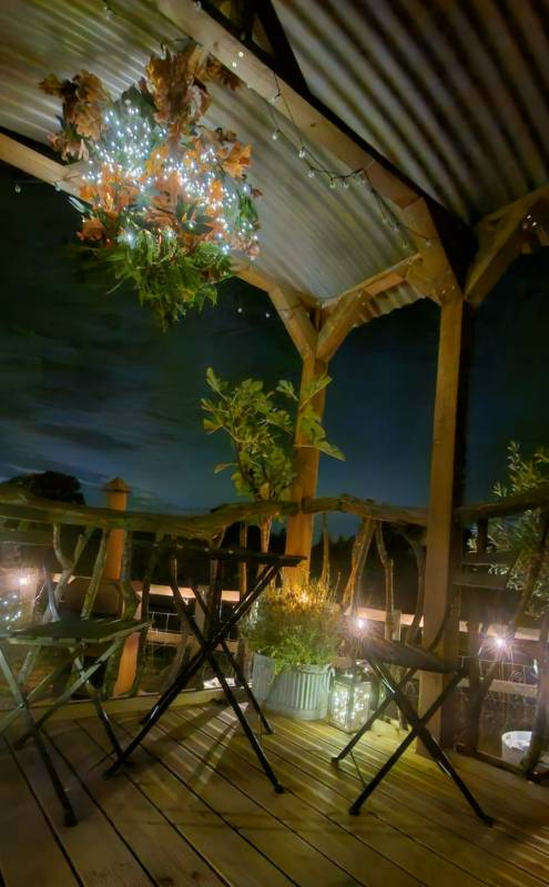 THE PHEASANTS LODGE (shepherds hut)