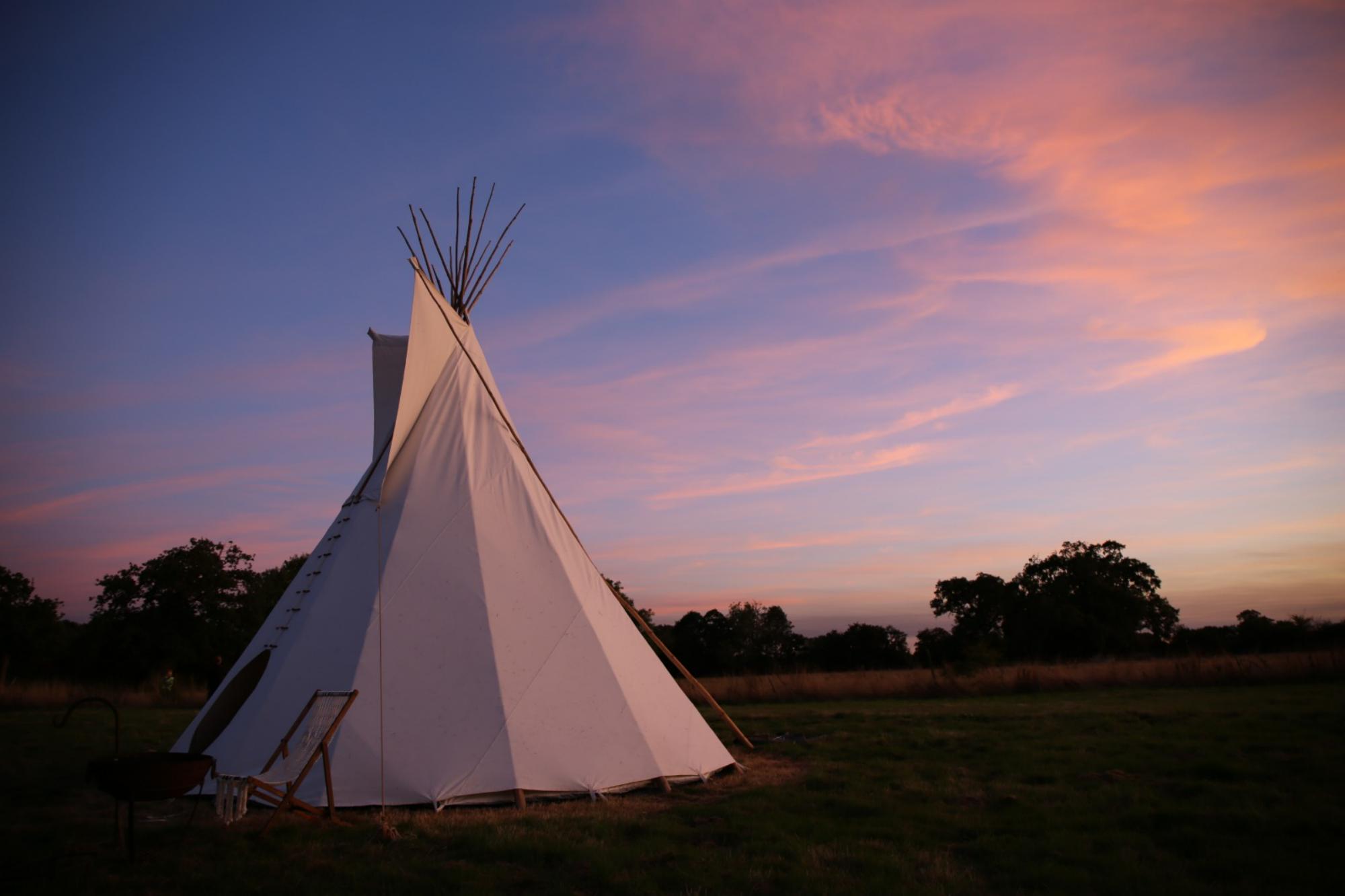 Glamping in Norwich holidays at Glampingly