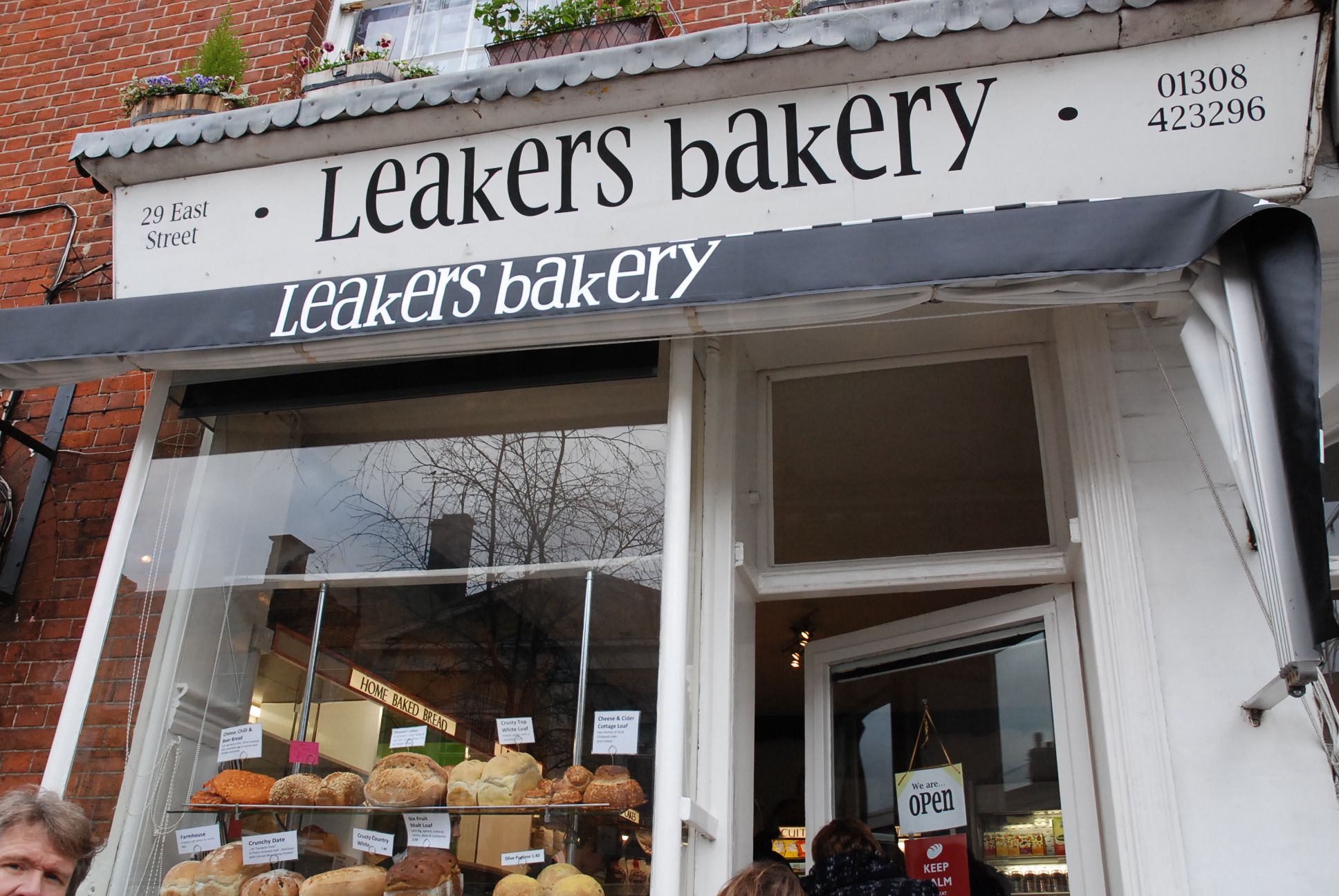 Leakers Bakery