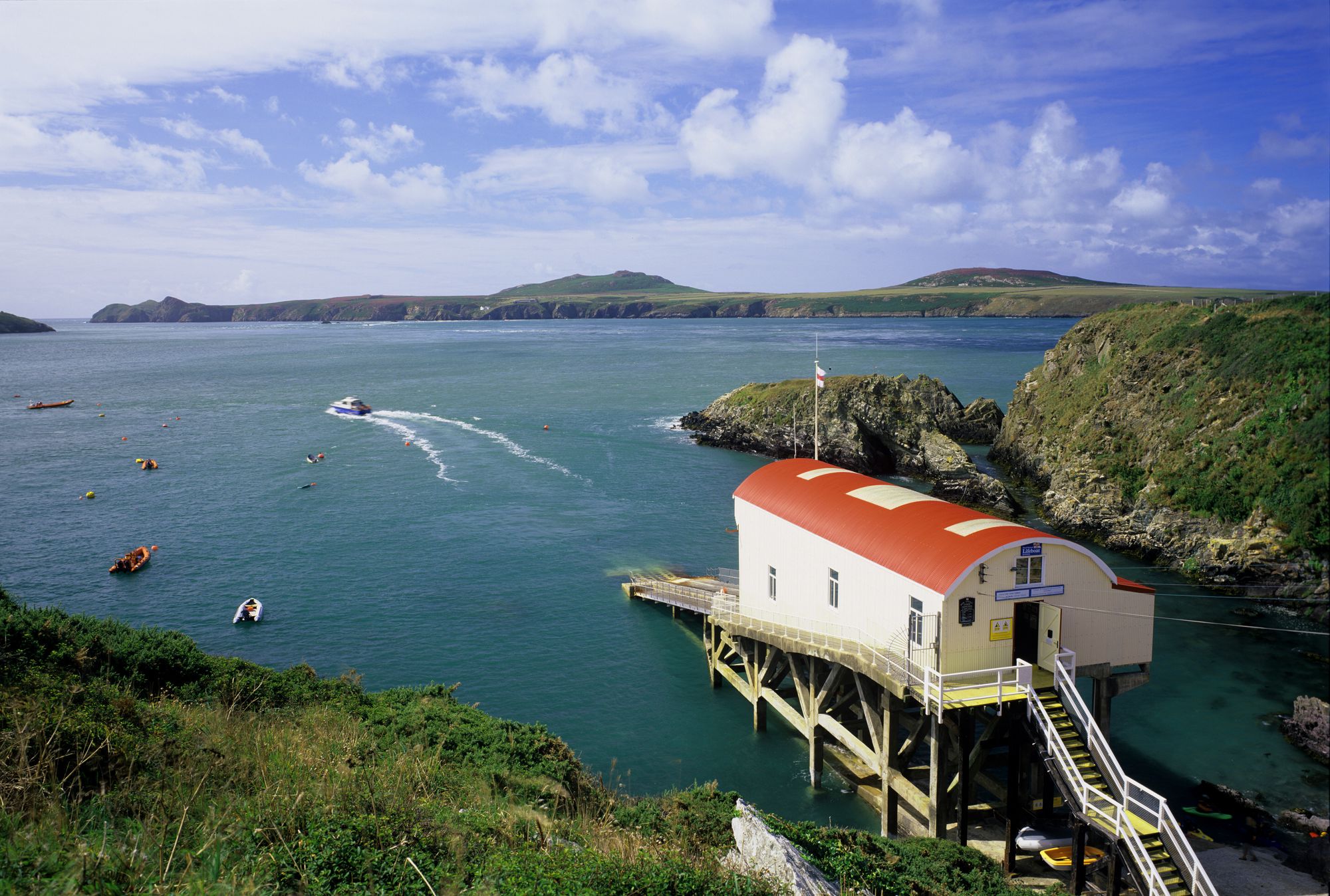 St Davids Camping | Best campsites in St Davids, Pembrokeshire