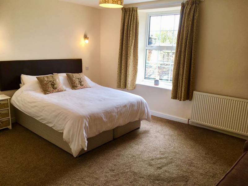 Twin/Double en-suite room