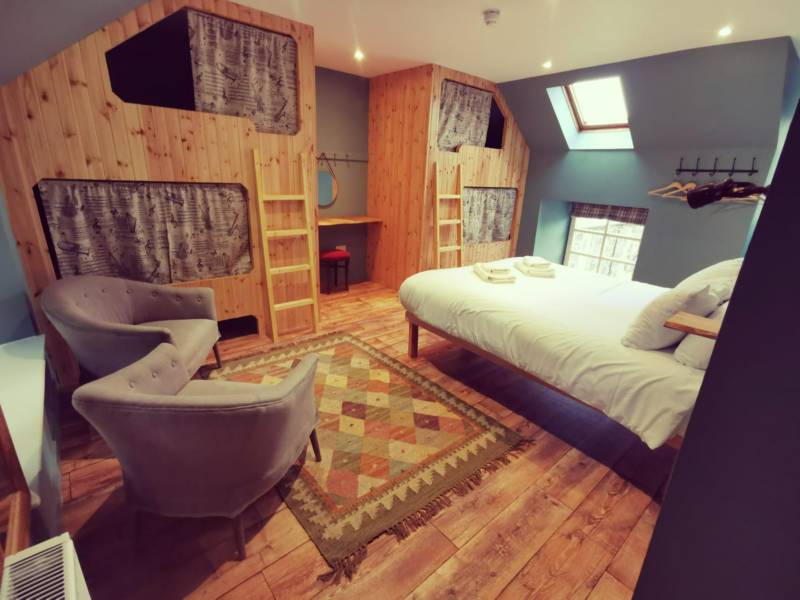 Lodge - Room 11, Sleeps 6