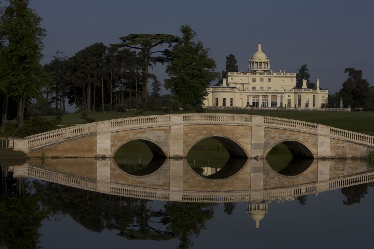 Hotels in Beaconsfield holidays at Cool Places