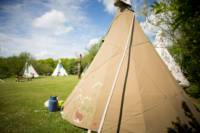 Medium Tipi 2 - Village Field