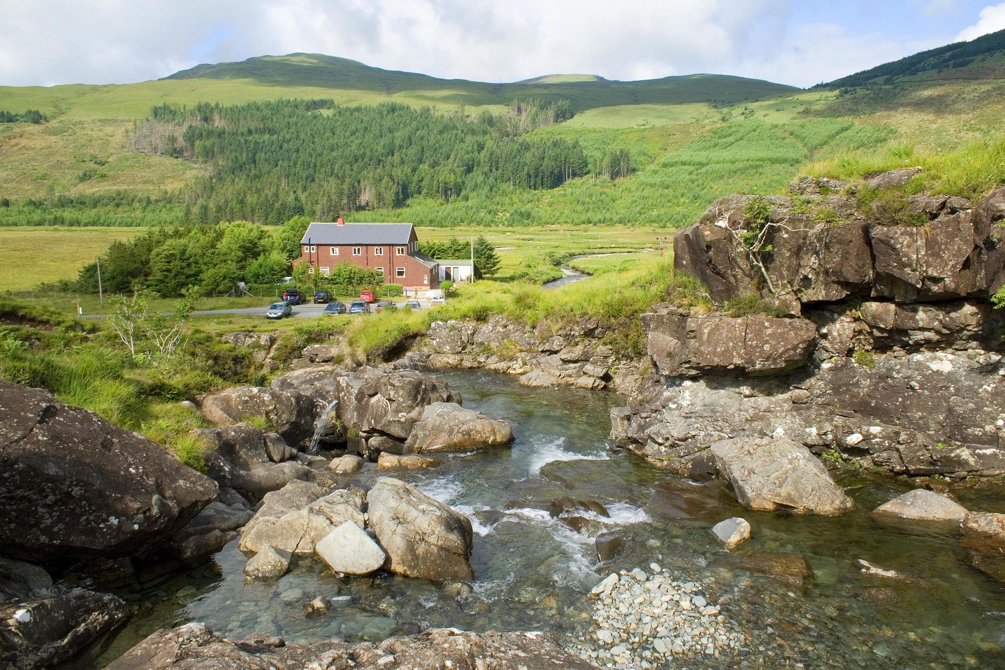 Hostels in Highlands holidays at Cool Places
