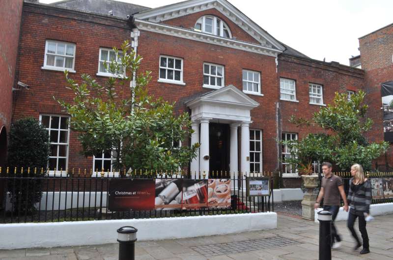 Sir Christopher Wren’s House Hotel & Spa Thames Street Windsor SL4 1PX