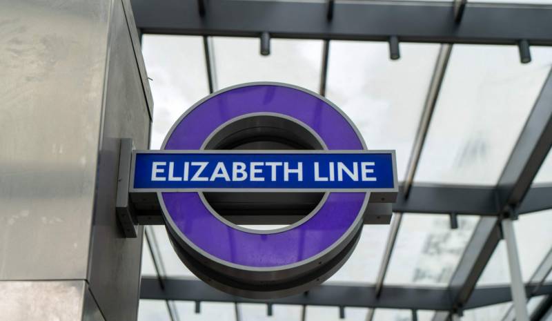 Where to Stay Along the Elizabeth Line