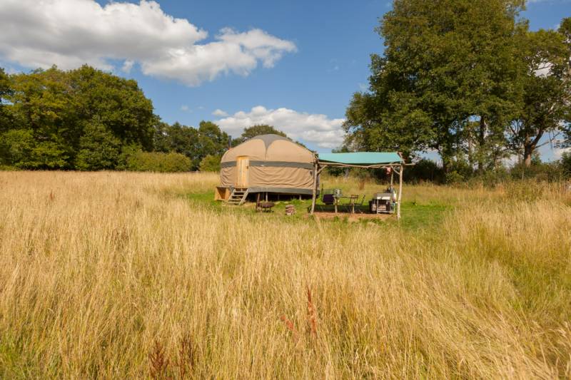 Oak Yurt - 18ft with outdoor kitchen