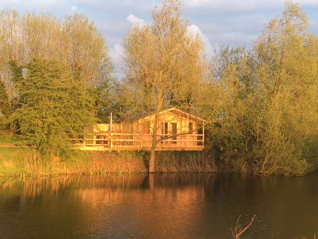 Log Cabin With Private Hot Tub At Kingfisher Lakes Cool Camping