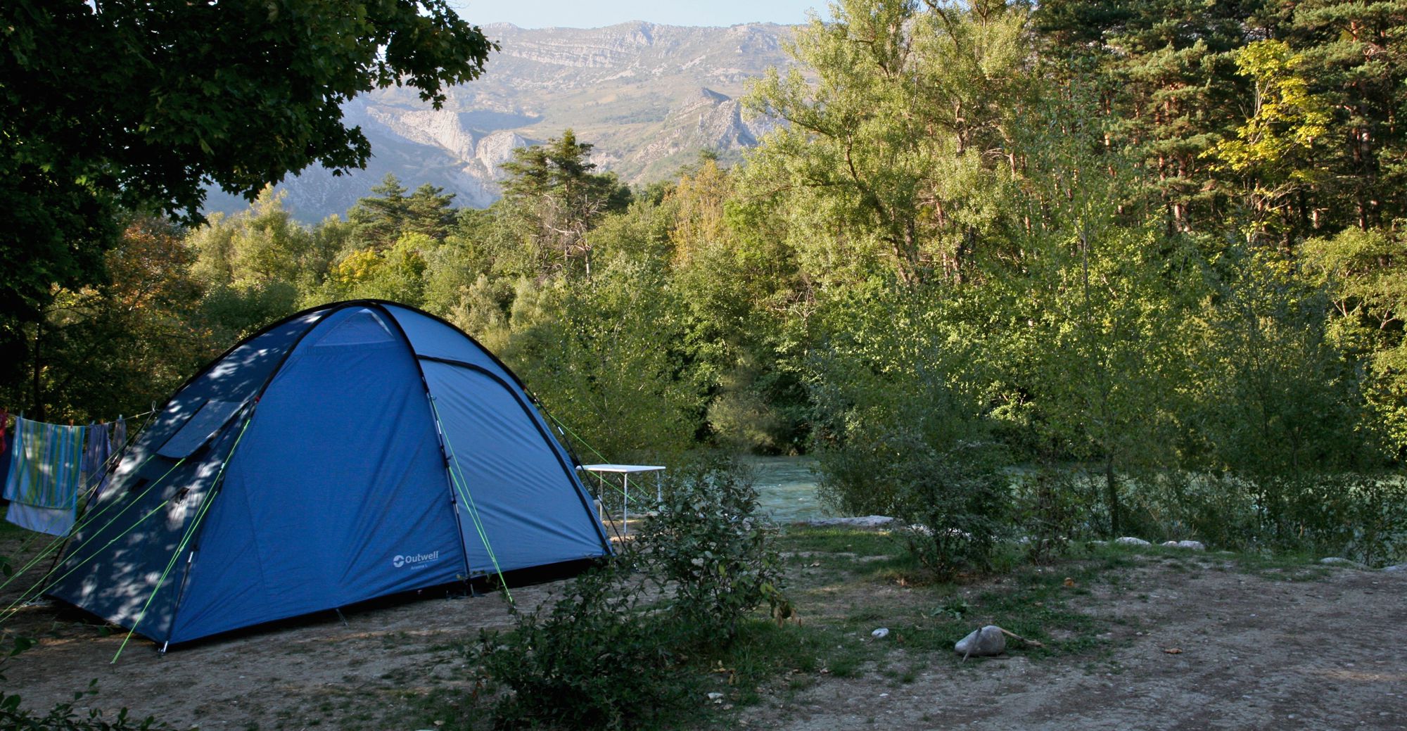 Waterside Campsites in France – Riverside, Lakeside and Seaside Camping – France