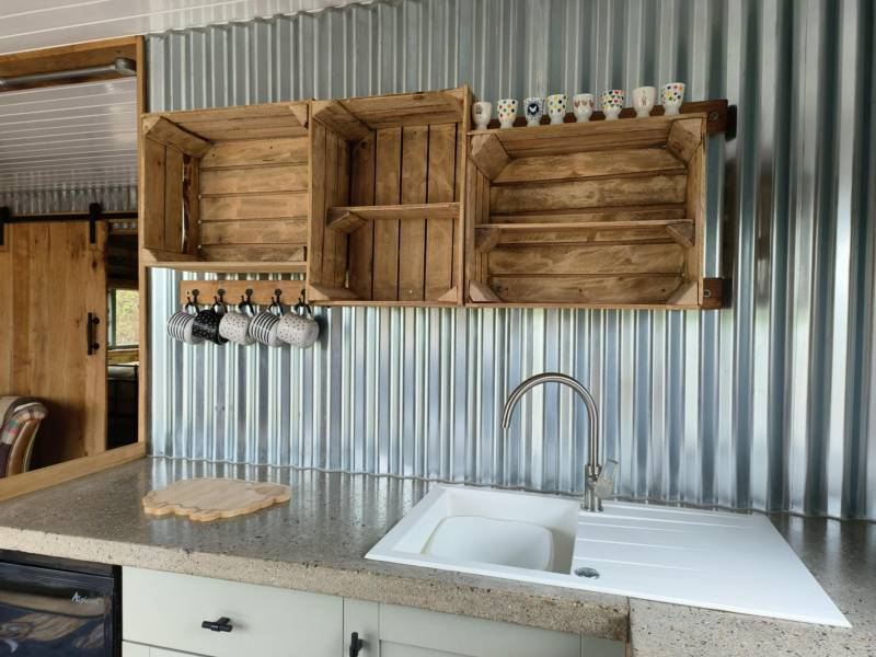 Crinkly Cabin with Sauna and Hot Tub