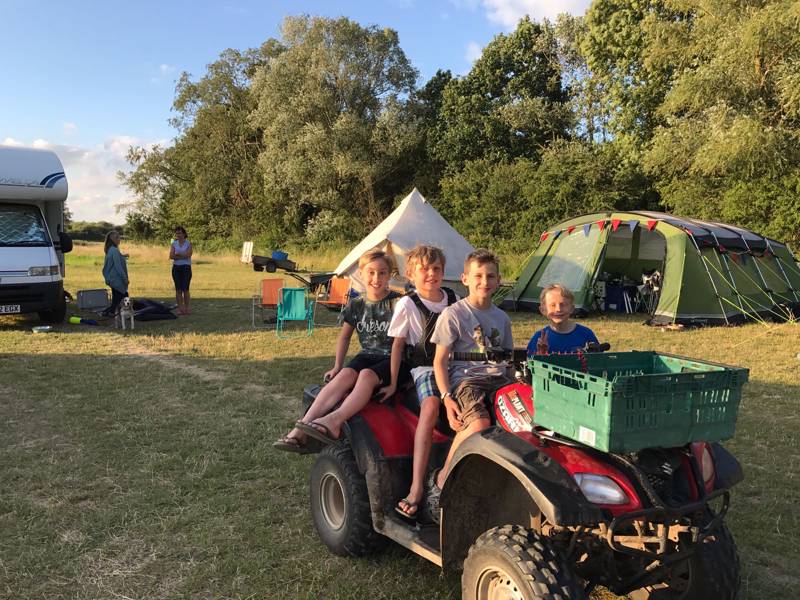 C7 Camping & Caravan Club - Electric