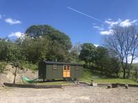 Brondel Shepherd's Hut Hideaway