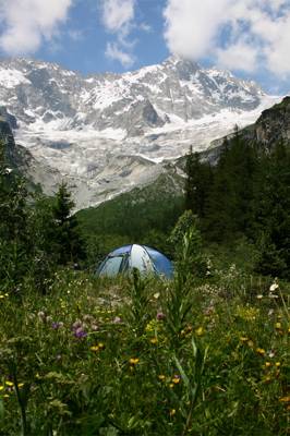 Alpine meadows, forest glades, mountain glaciers, crystal air, wild flowers underfoot, puffy white clouds overhead – this Swiss campsite couldn&#39;t be more idyllic. 