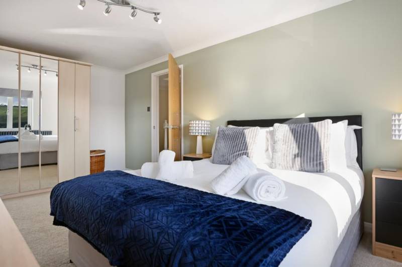 Master Bedroom + Second Bedroom - Off Peak