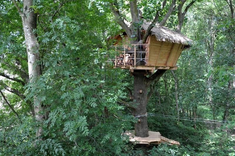 Treehouse glamping in a Normandy woodland