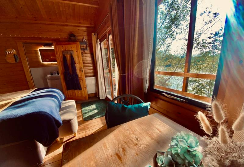 Sunset Lodge