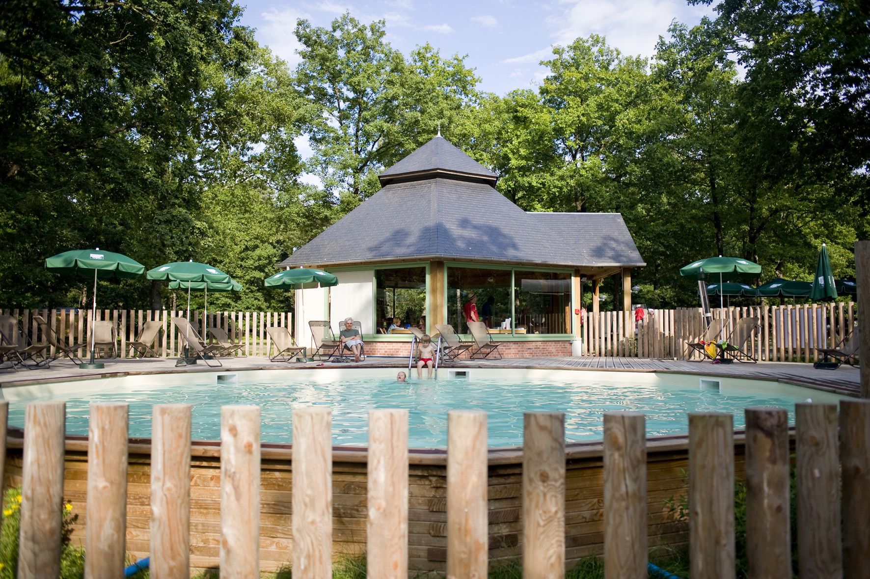 Campsites in Sarthe holidays at Glampingly