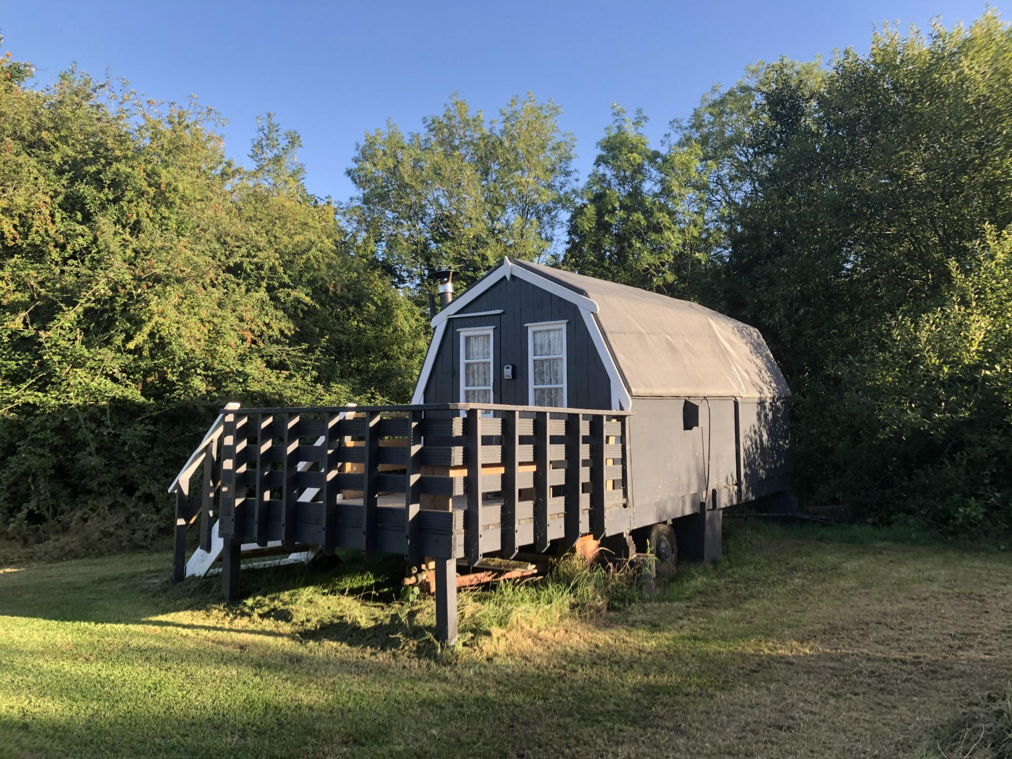 Little Dutch Cabin 0 at Cotswolds Camping at Cool Camping