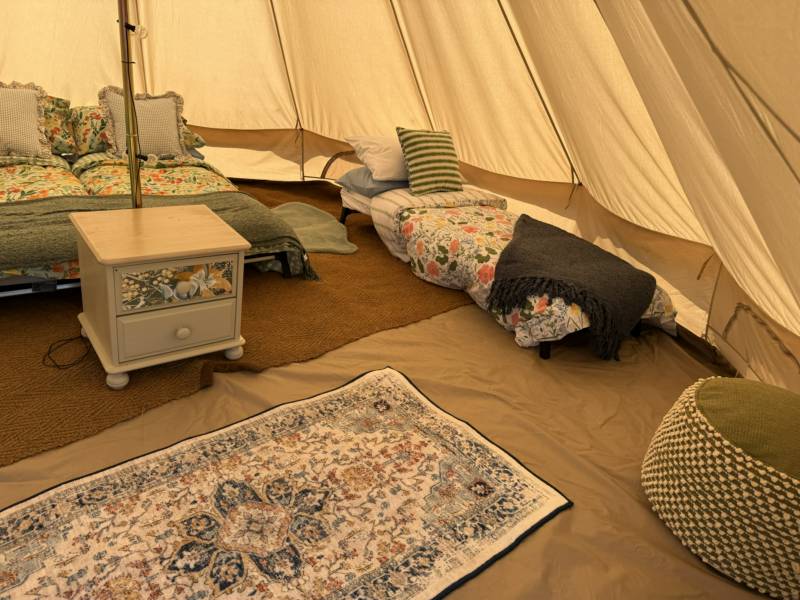 Glamping Bell Tent 01