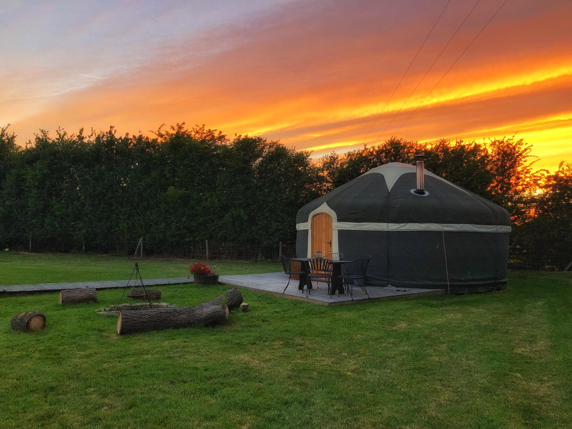 Glamping in Burton upon Trent holidays at Glampingly