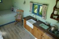 The Drovers Hut and hot tub