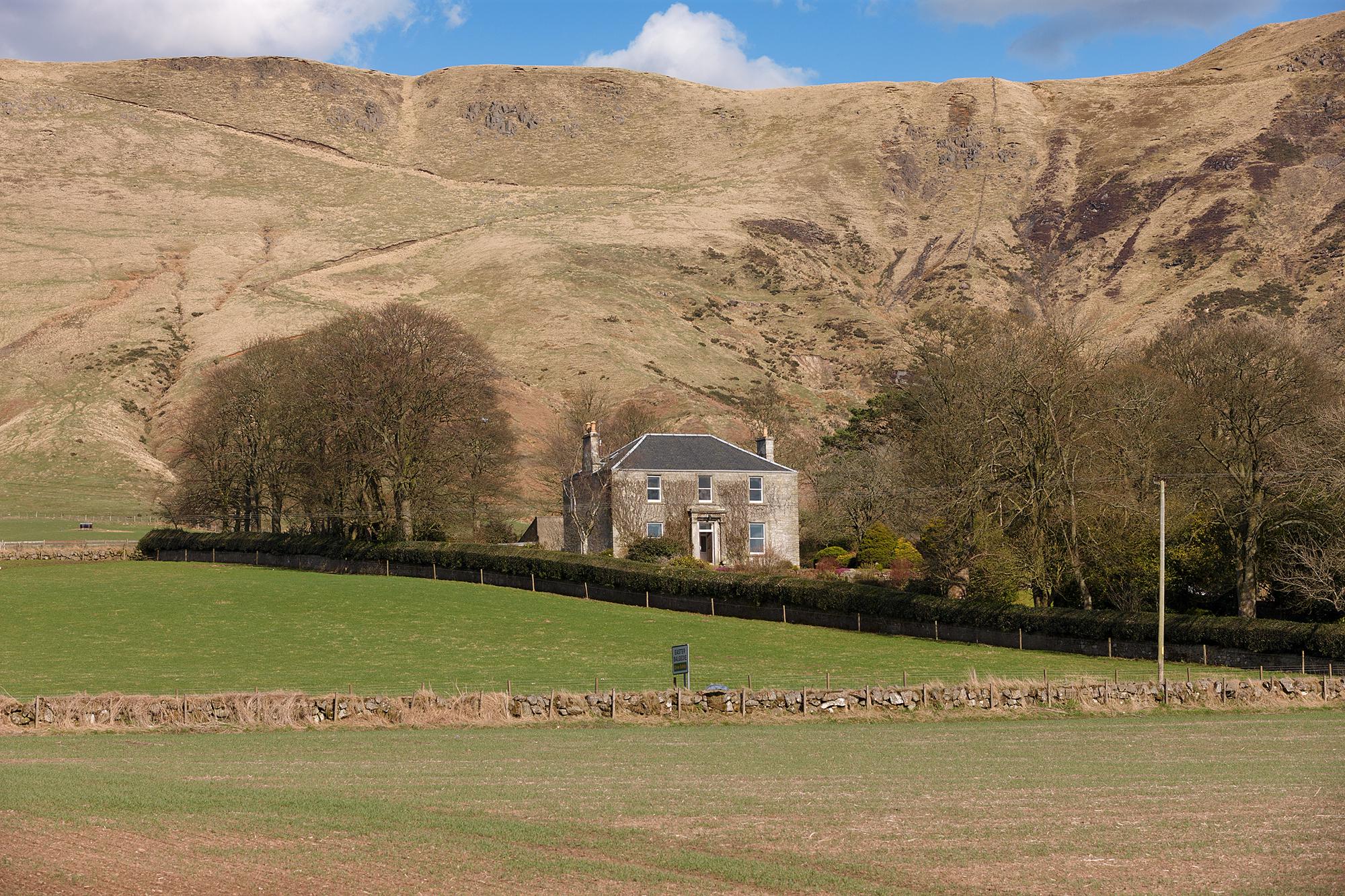 Hotels, Cottages, B&Bs & Glamping in Perthshire