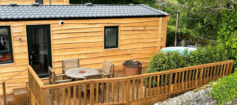 The Gamekeeper - Luxury Timber Lodge