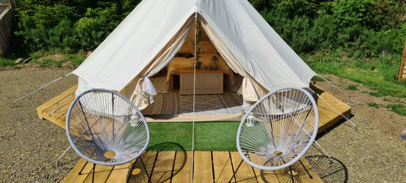 Bell Tent Sleeps upto 5