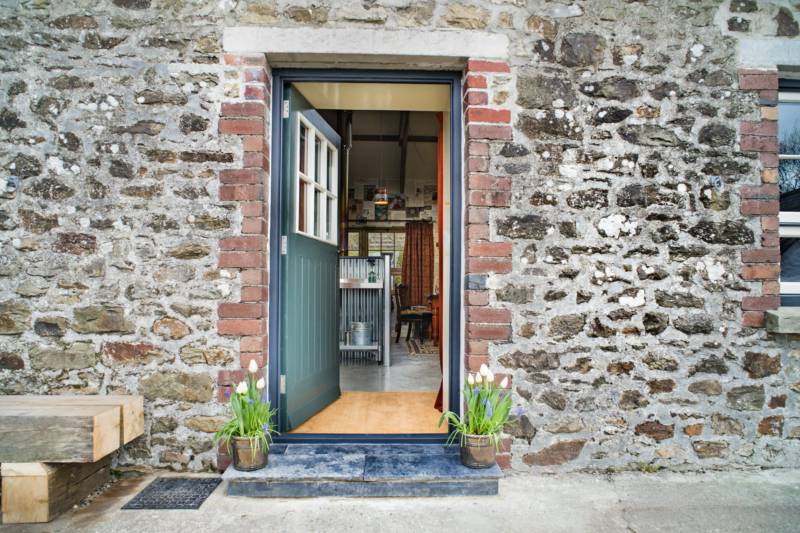 Ty Nodyn (price above includes 2 guests)