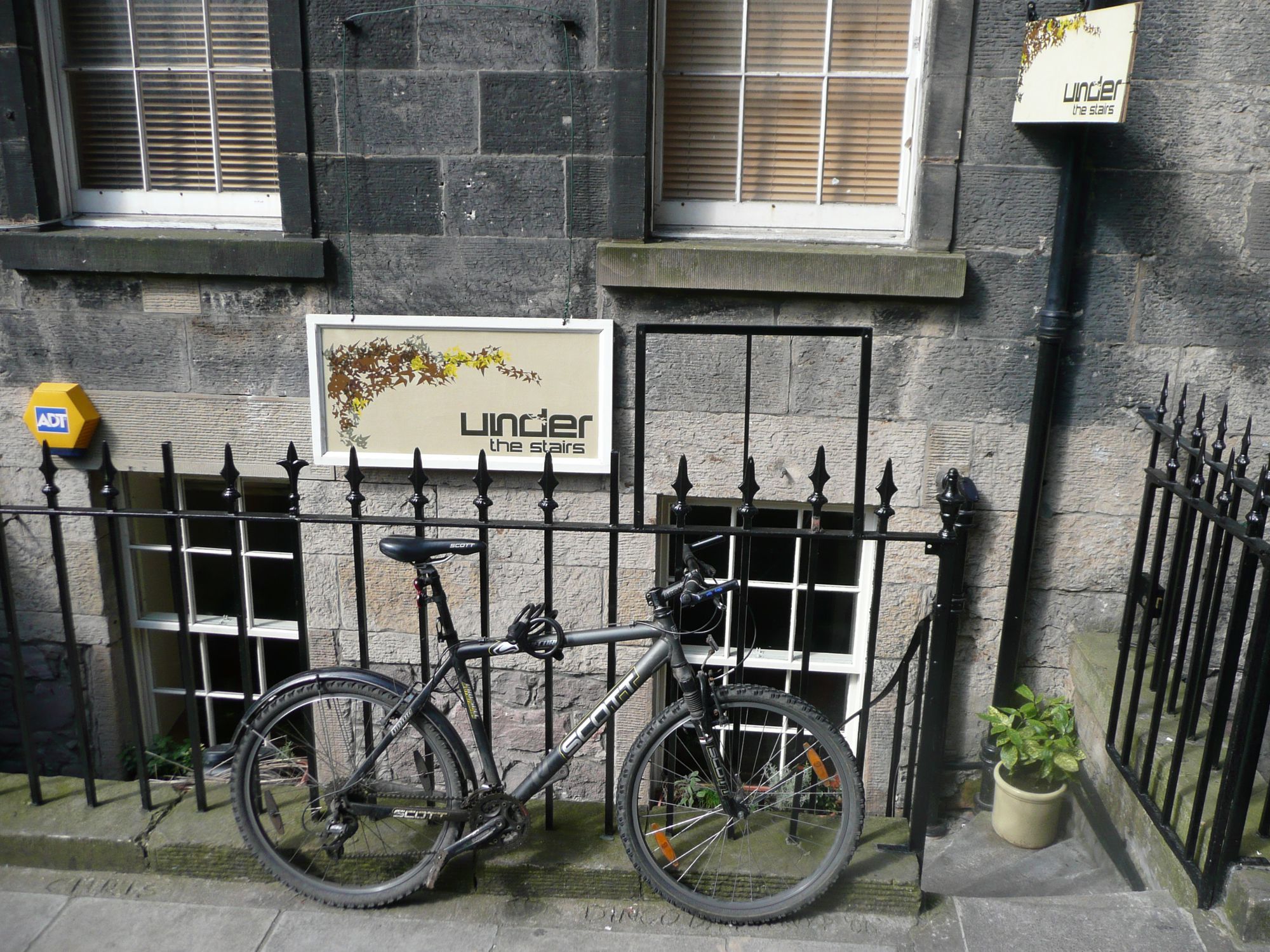 Under the Stairs, Edinburgh Cool Places
