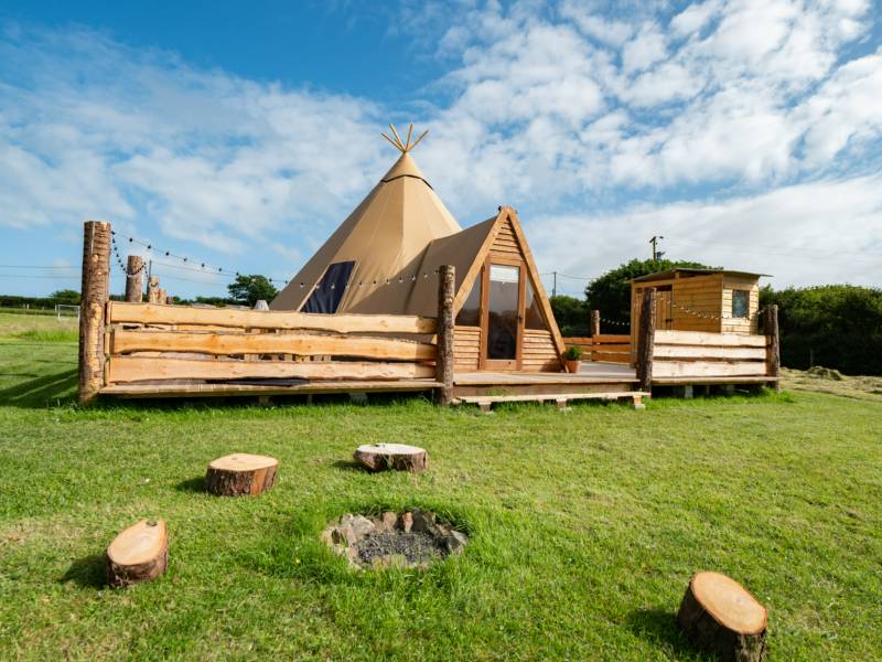 Piran Glamping Tipi