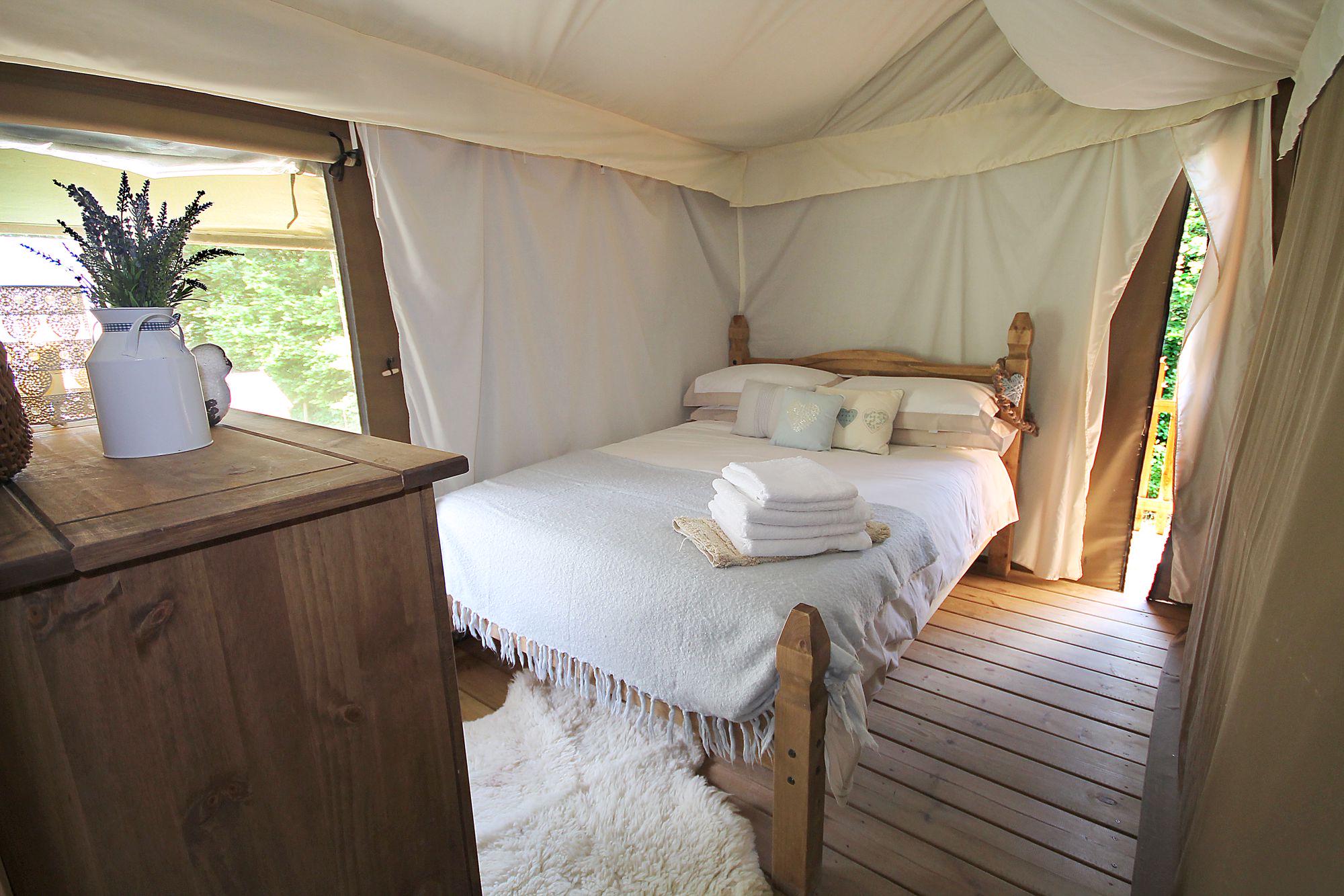 Glamping in Lot | Best Glamping Sites in Lot, France