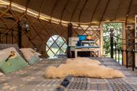 Large yurt