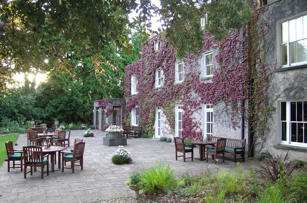 Hotels in Swansea holidays at Cool Places