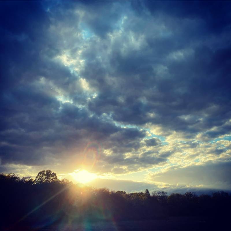 Flower Hut With Hot Tub