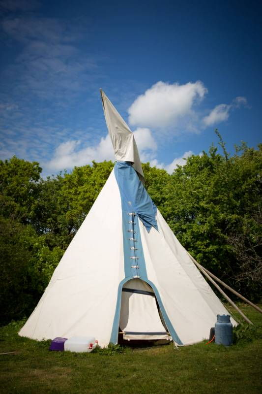 Medium Tipi 8 - Village Field