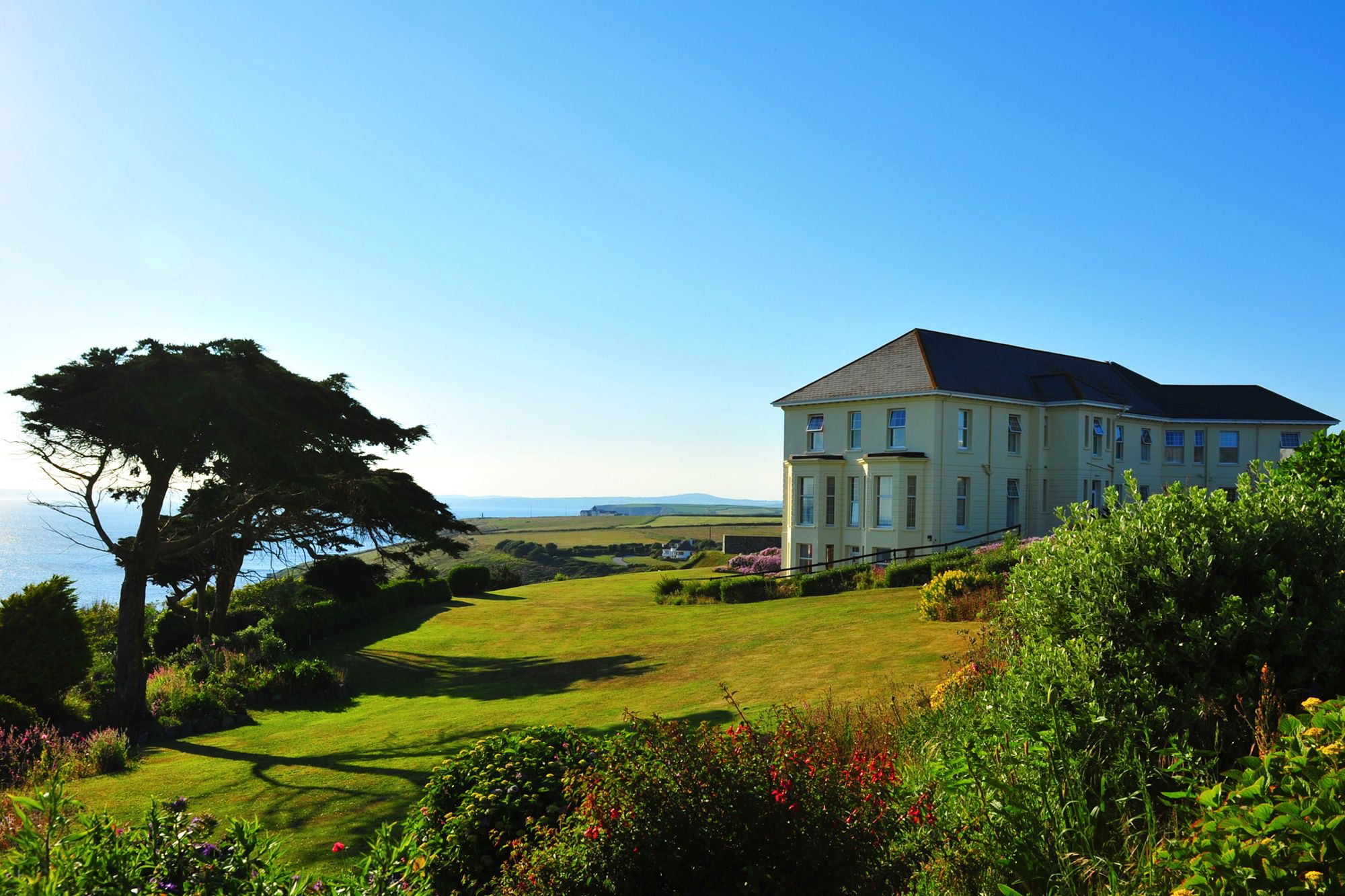 Hotels in England holidays at Cool Places