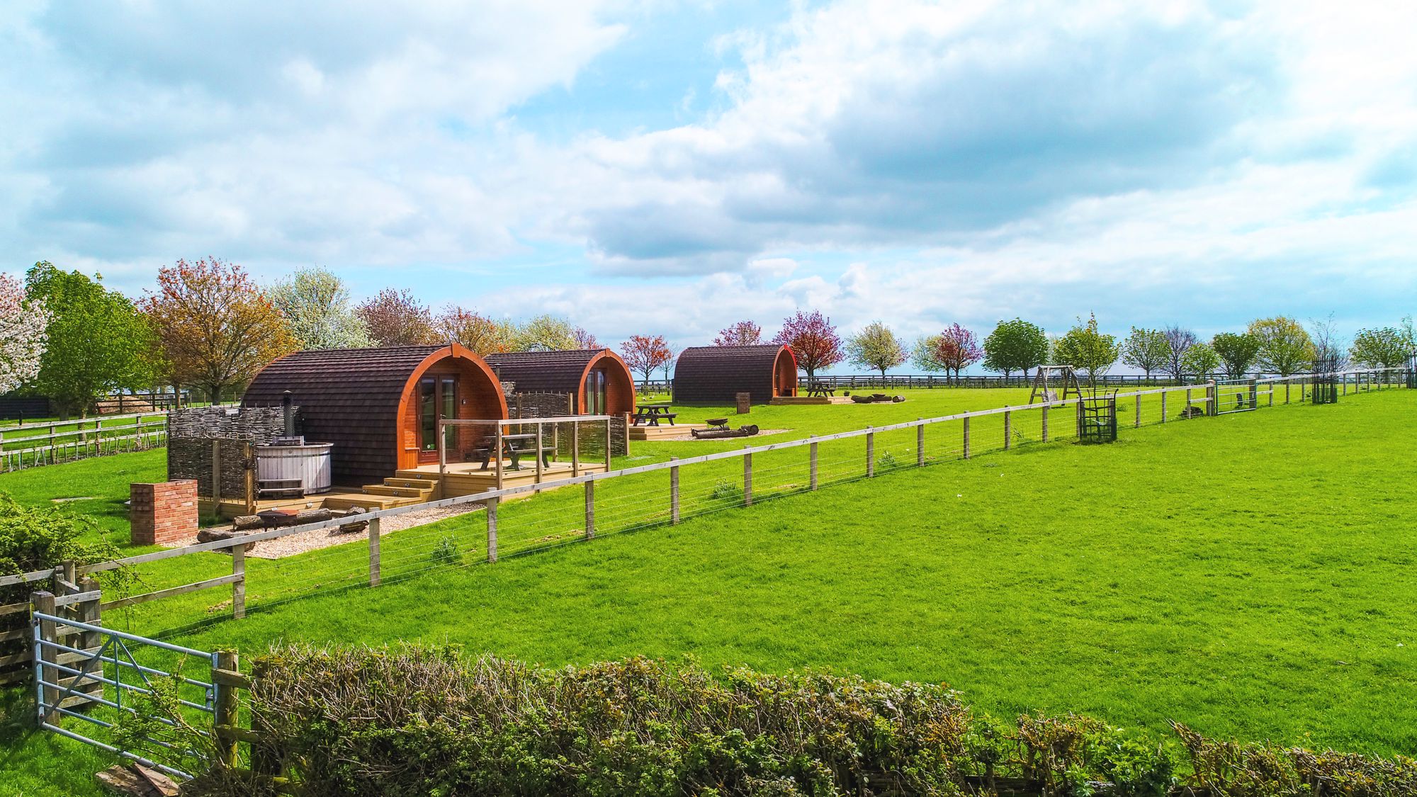 Glamping in Aylesbury holidays at Glampingly
