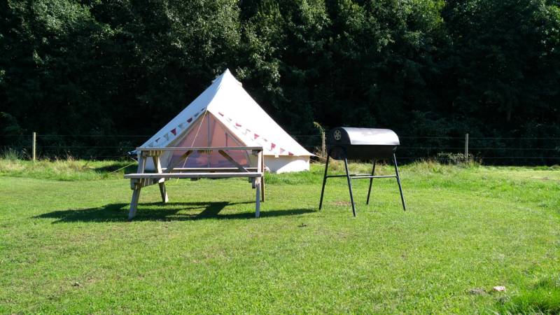 Bell tent 2 HOLLY field pitched with porch