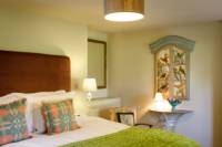Tregulland Cottage & Barn