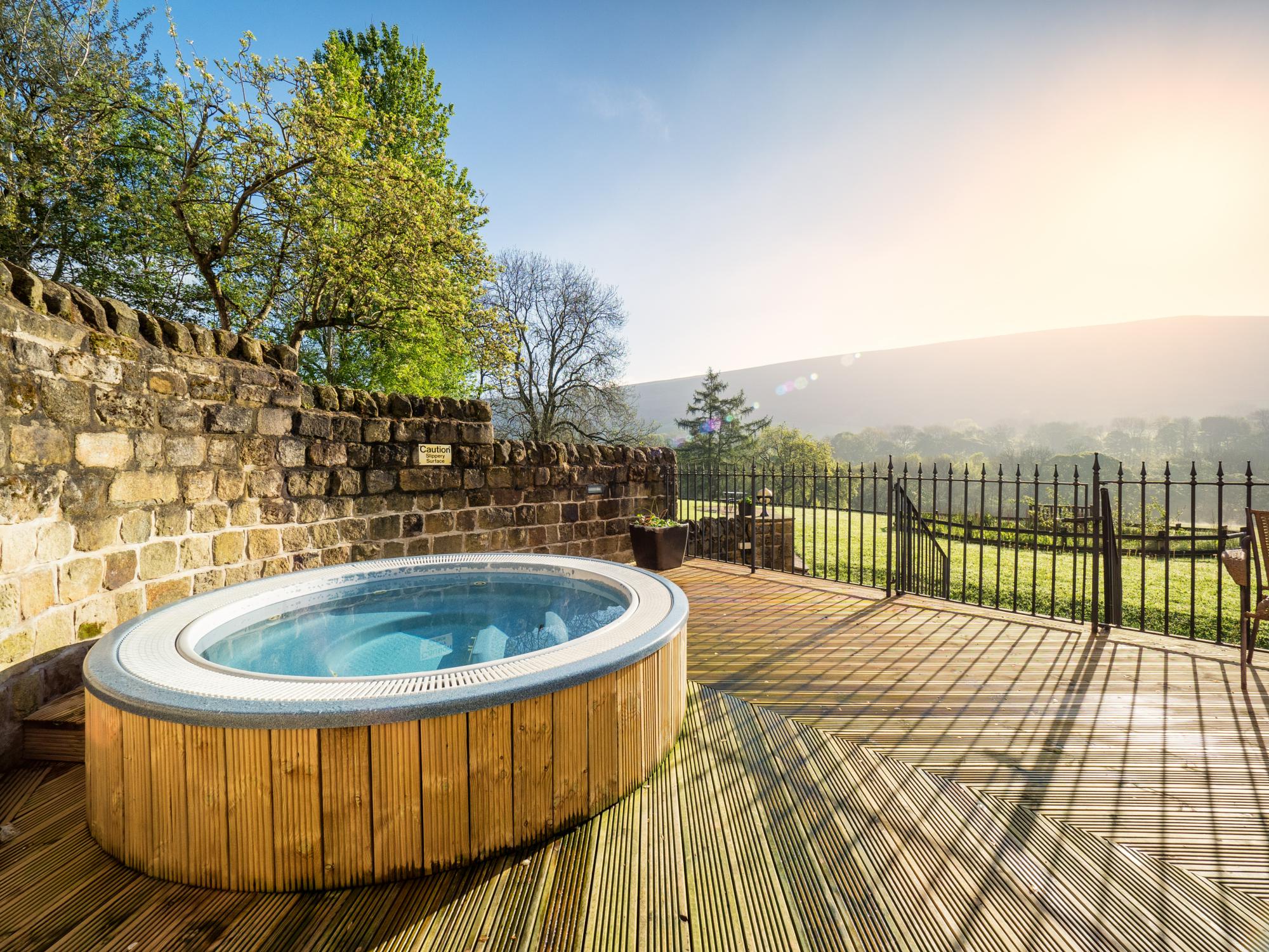 Hotels in Hope holidays at Cool Places