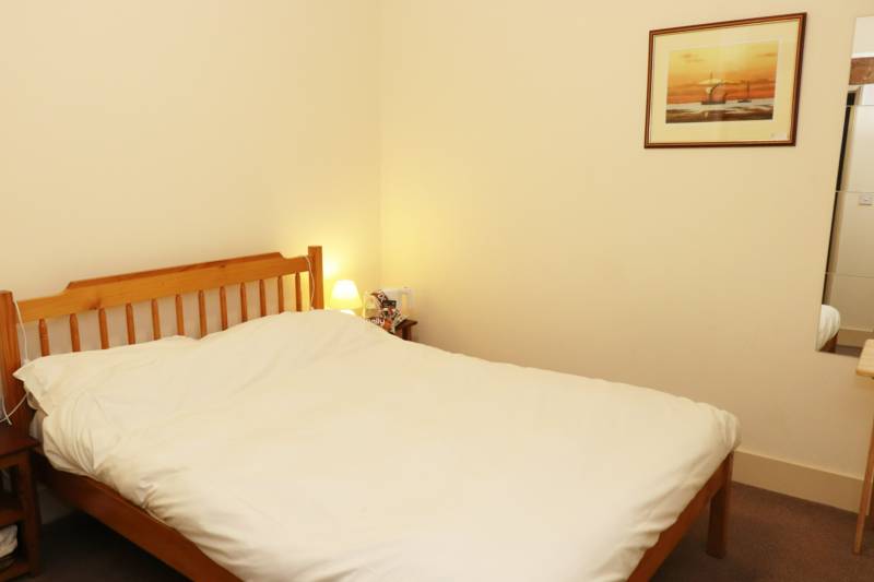 Room 9, Double Room in Granary.