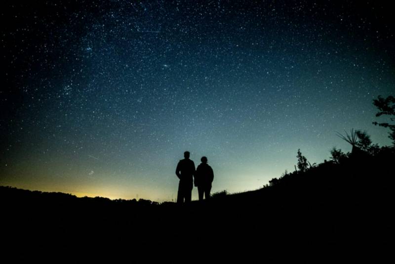Best UK Hotels, B&Bs, Cottages & Glamping for Stargazing - Dark Skies Places to Stay in the UK