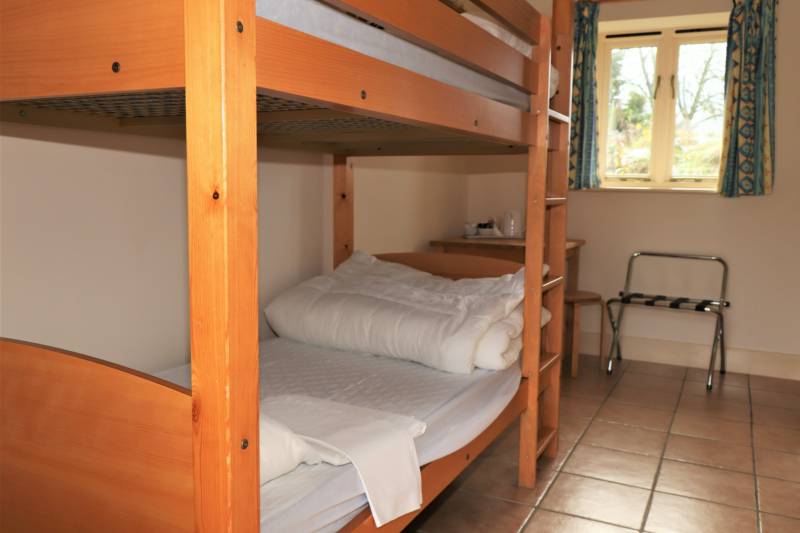 Room 3, Twin Room in Courtyard.