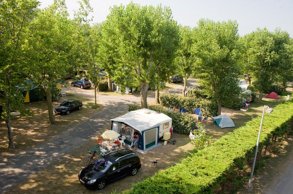Campsites in Languedoc-Roussillon holidays at Glampingly