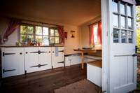 Shepherd's hut with lovely views of the East Sussex countryside