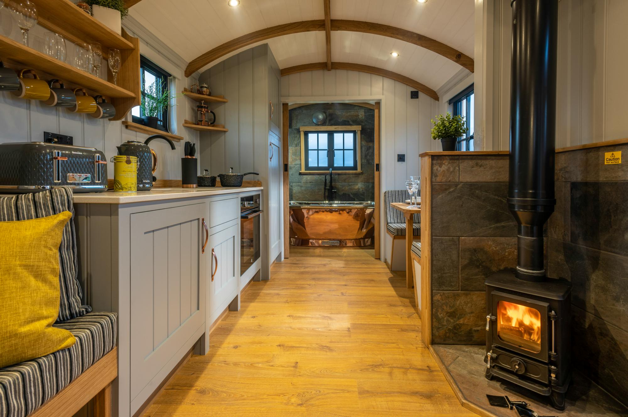Monkwood Shepherds Hut 5 at Ockeridge Rural Retreats - Cool Places (22476)