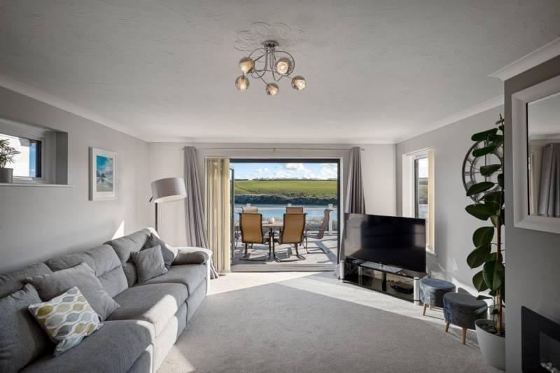 Master Bedroom + Second Bedroom - Off Peak