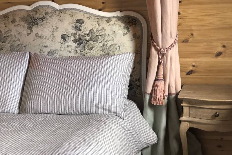 Lakeside Nuthatch Cabin